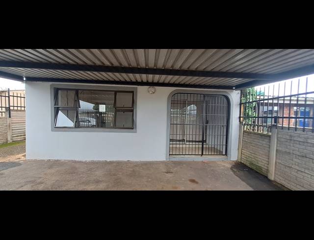 2 BEDROOM SEMI DETACHED FOR SALE IN EASTWOOD